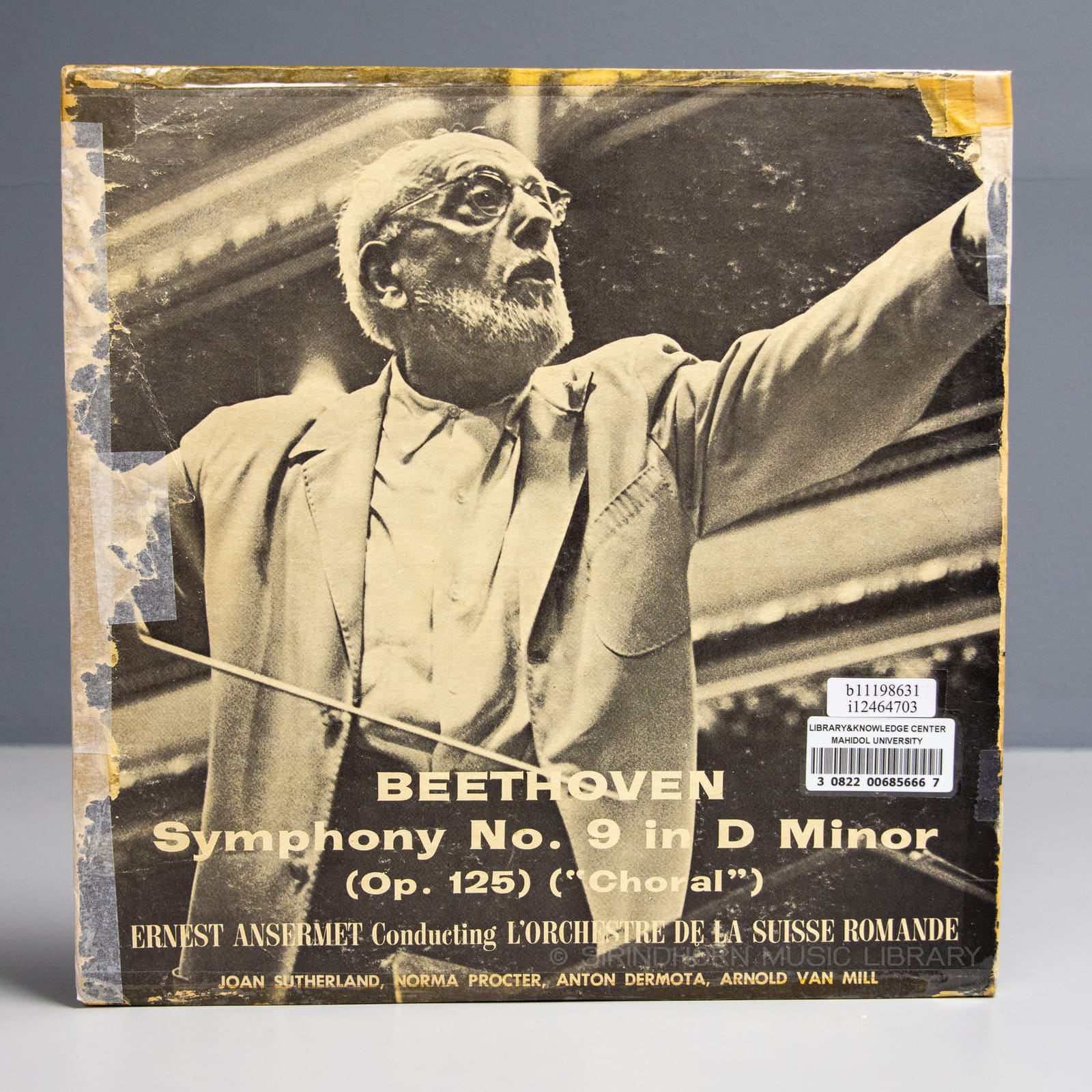 ปกหลัง — Beethoven ninth