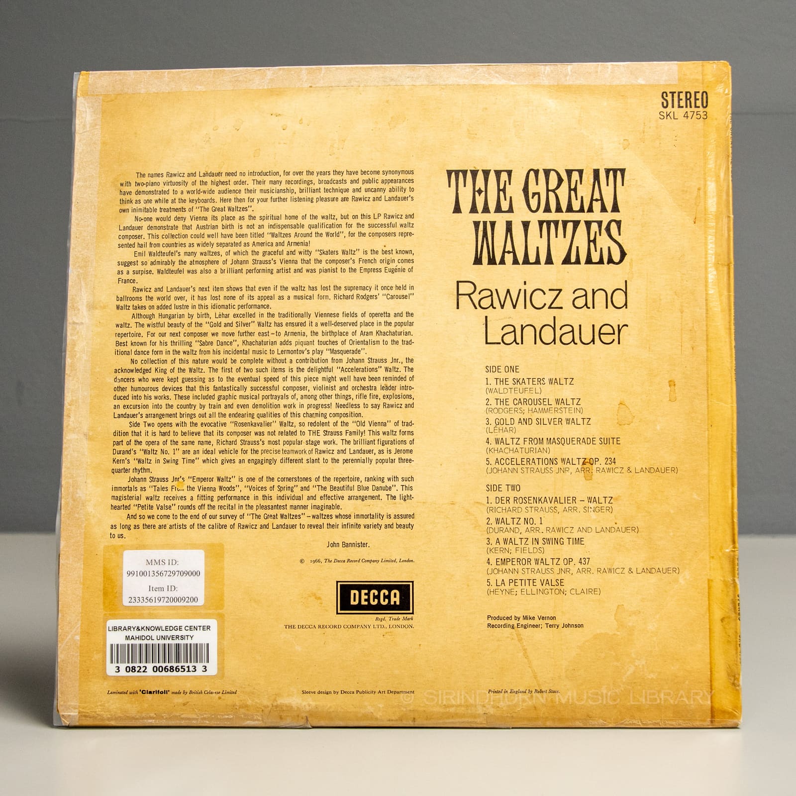 ปกหลัง — The great waltzes