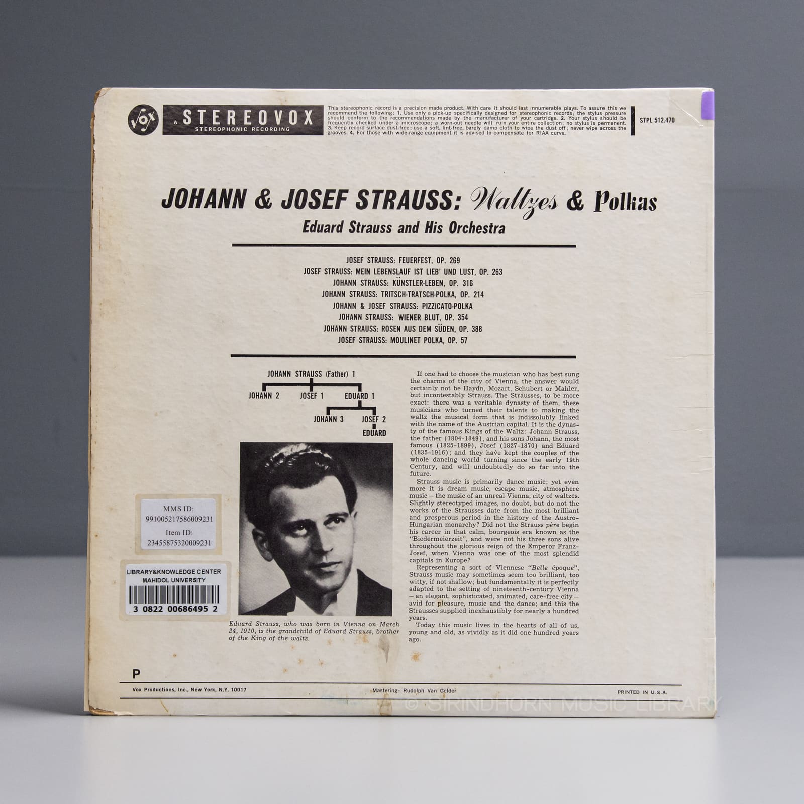 ปกหลัง — Johan & Josef Strauss Waltzes and Polkas