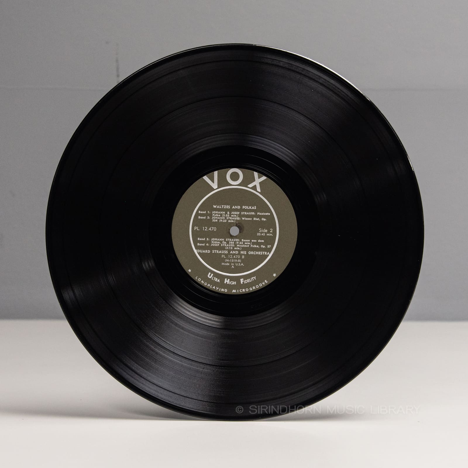ป้ายแผ่นเสียง B — Johan & Josef Strauss Waltzes and Polkas