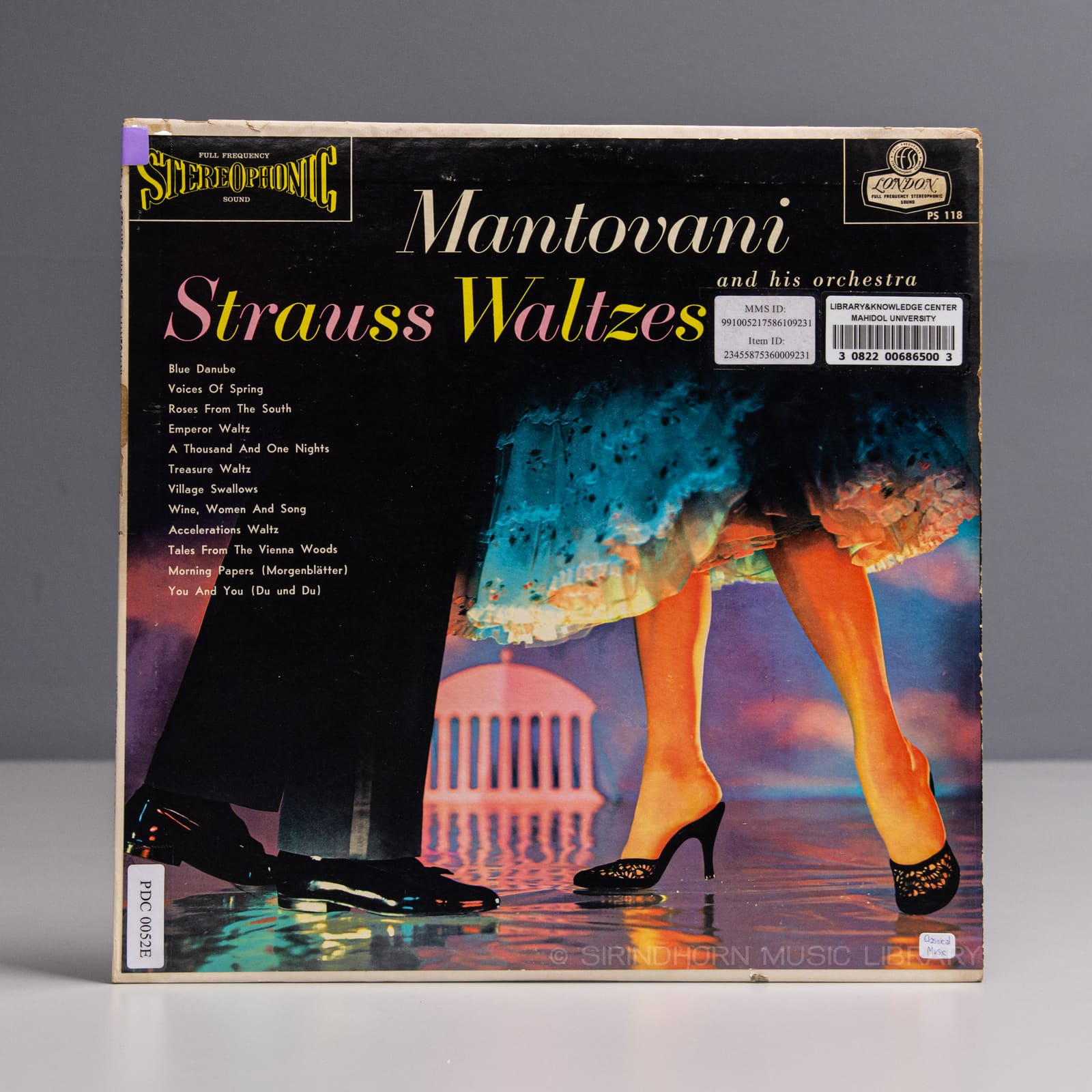 ปกแผ่น Strauss Waltzes