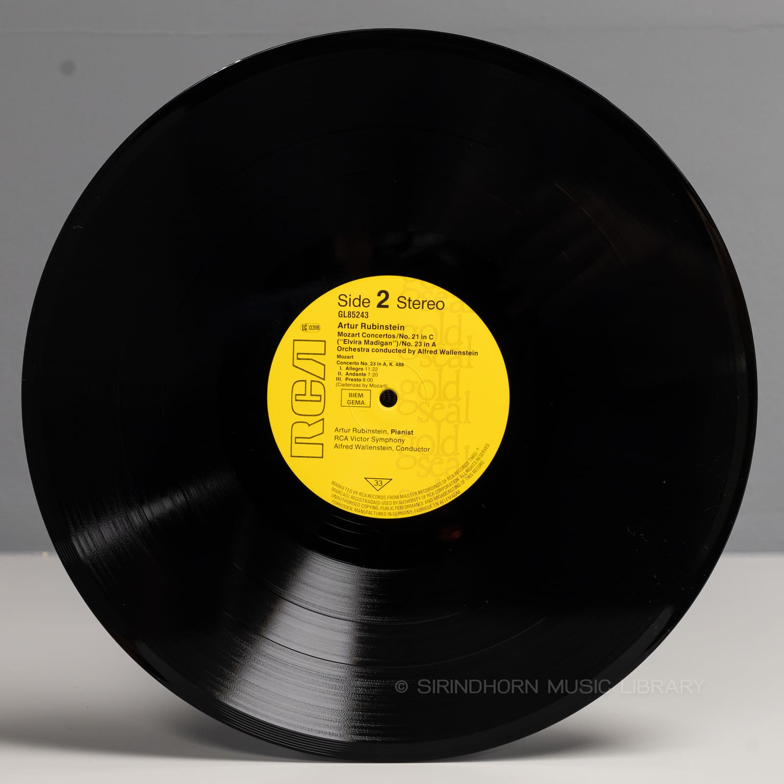 ป้ายแผ่นเสียง B — Rubinstein Mozart piano concertos