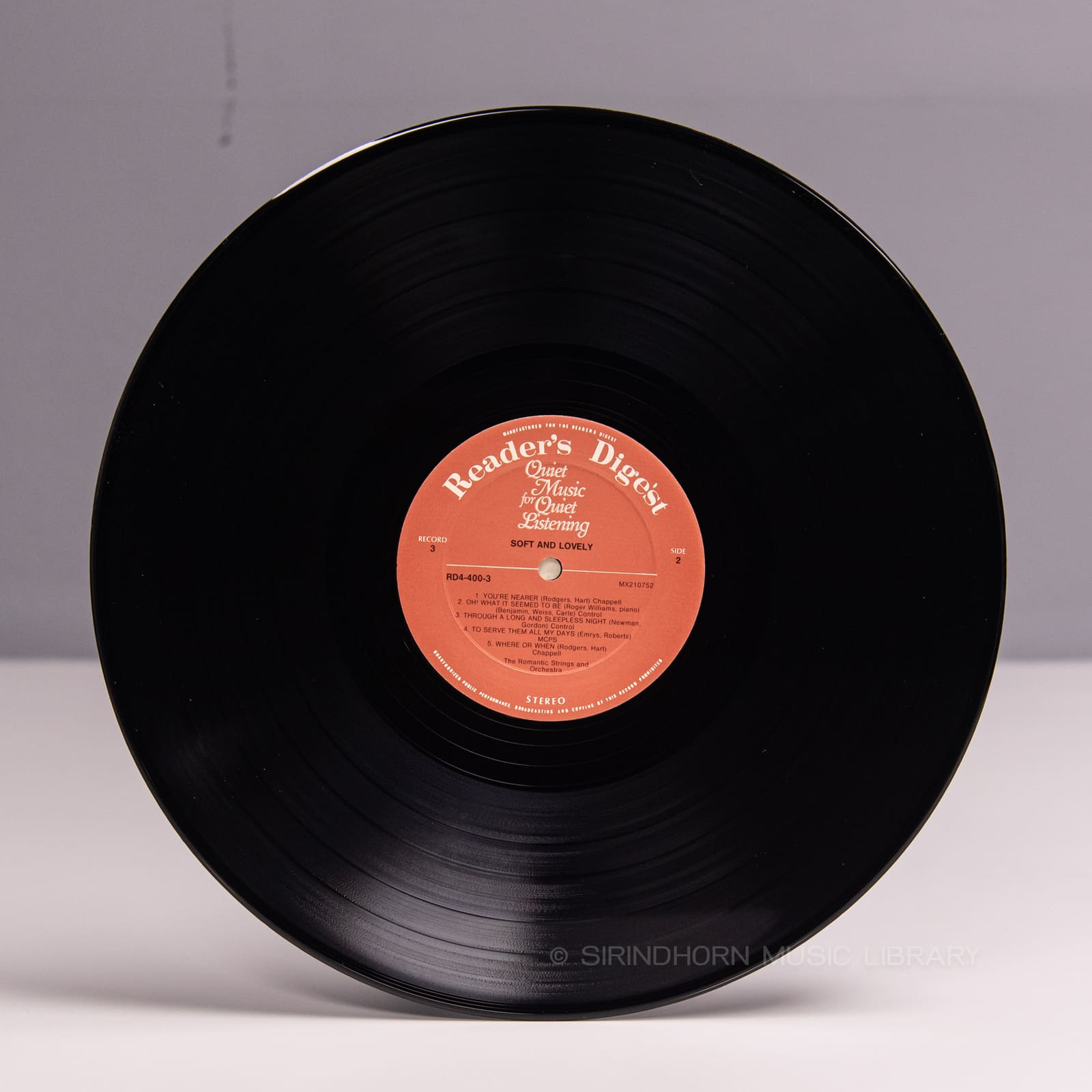 ป้ายแผ่นเสียง F — Quiet music for quiet listening