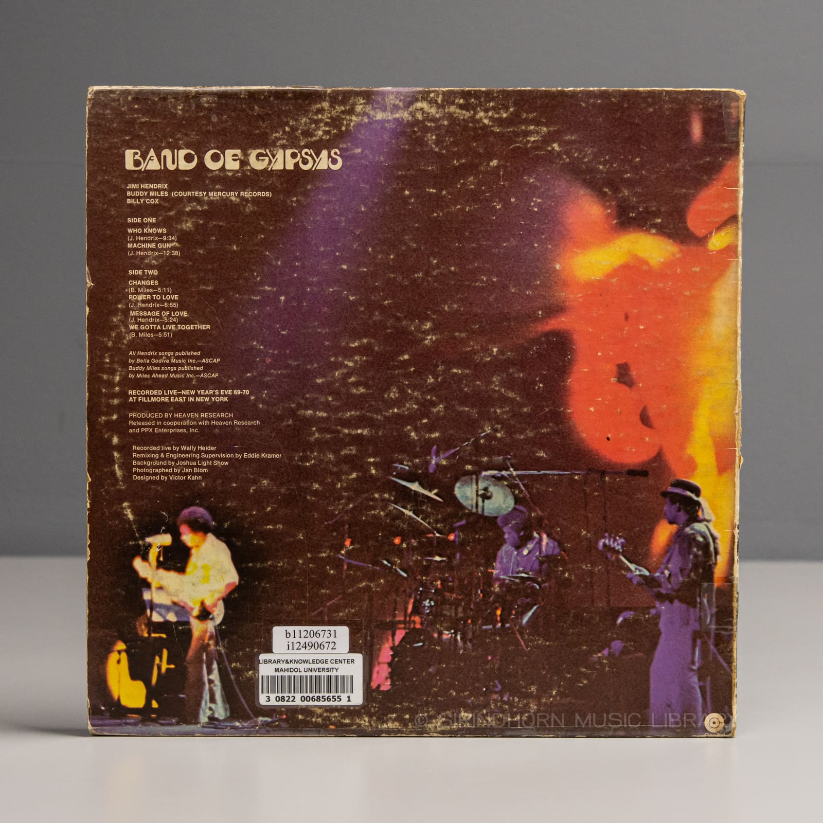 ปกหลัง — Band of gypsys