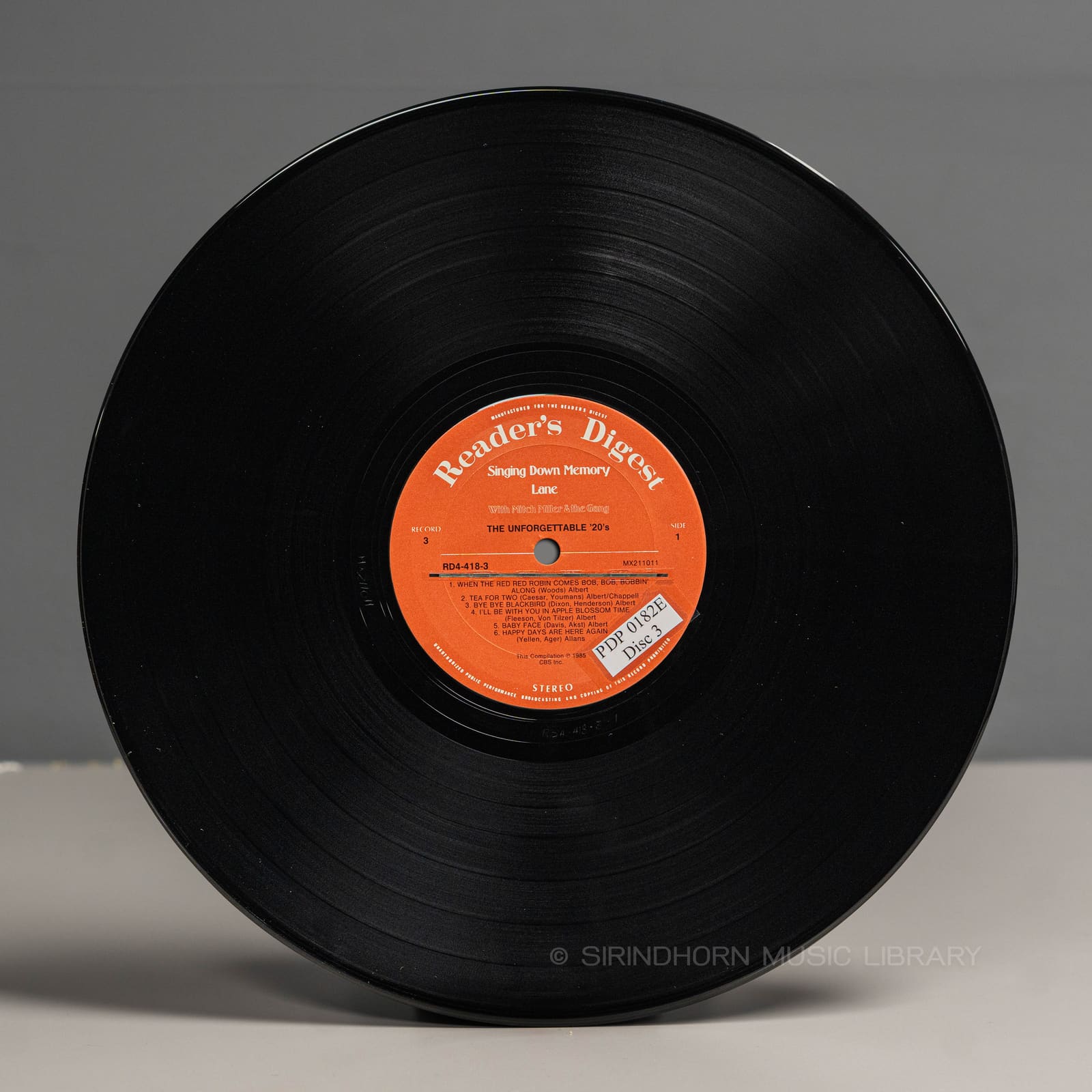 ป้ายแผ่นเสียง E — Singing down memory lane with Mitch Miller and the gang