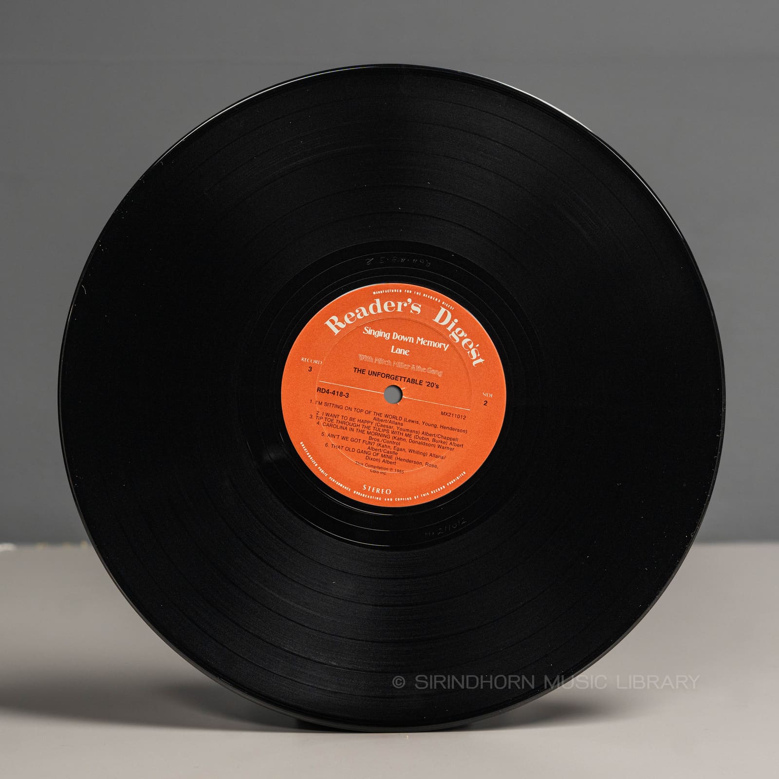 ป้ายแผ่นเสียง F — Singing down memory lane with Mitch Miller and the gang