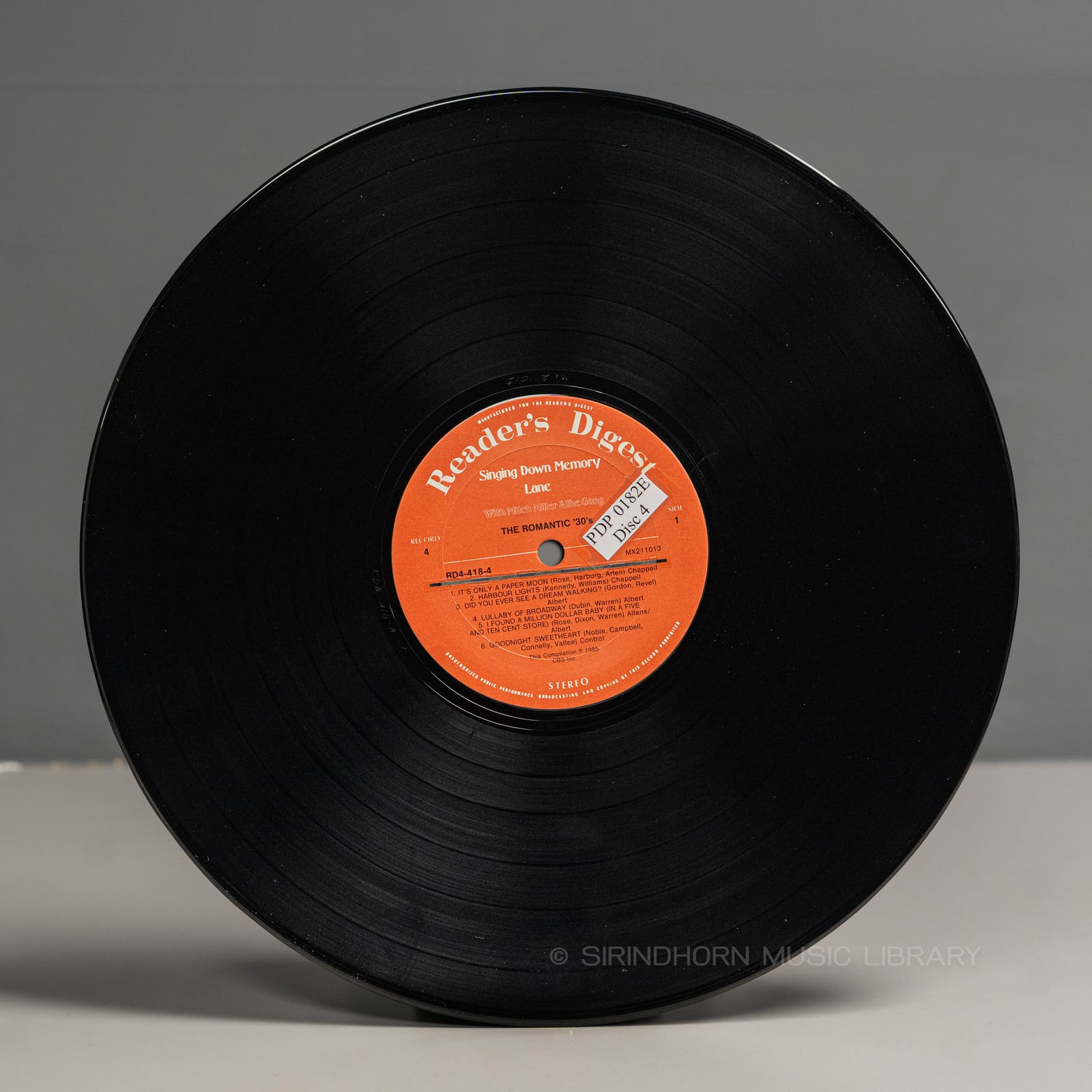ป้ายแผ่นเสียง G — Singing down memory lane with Mitch Miller and the gang