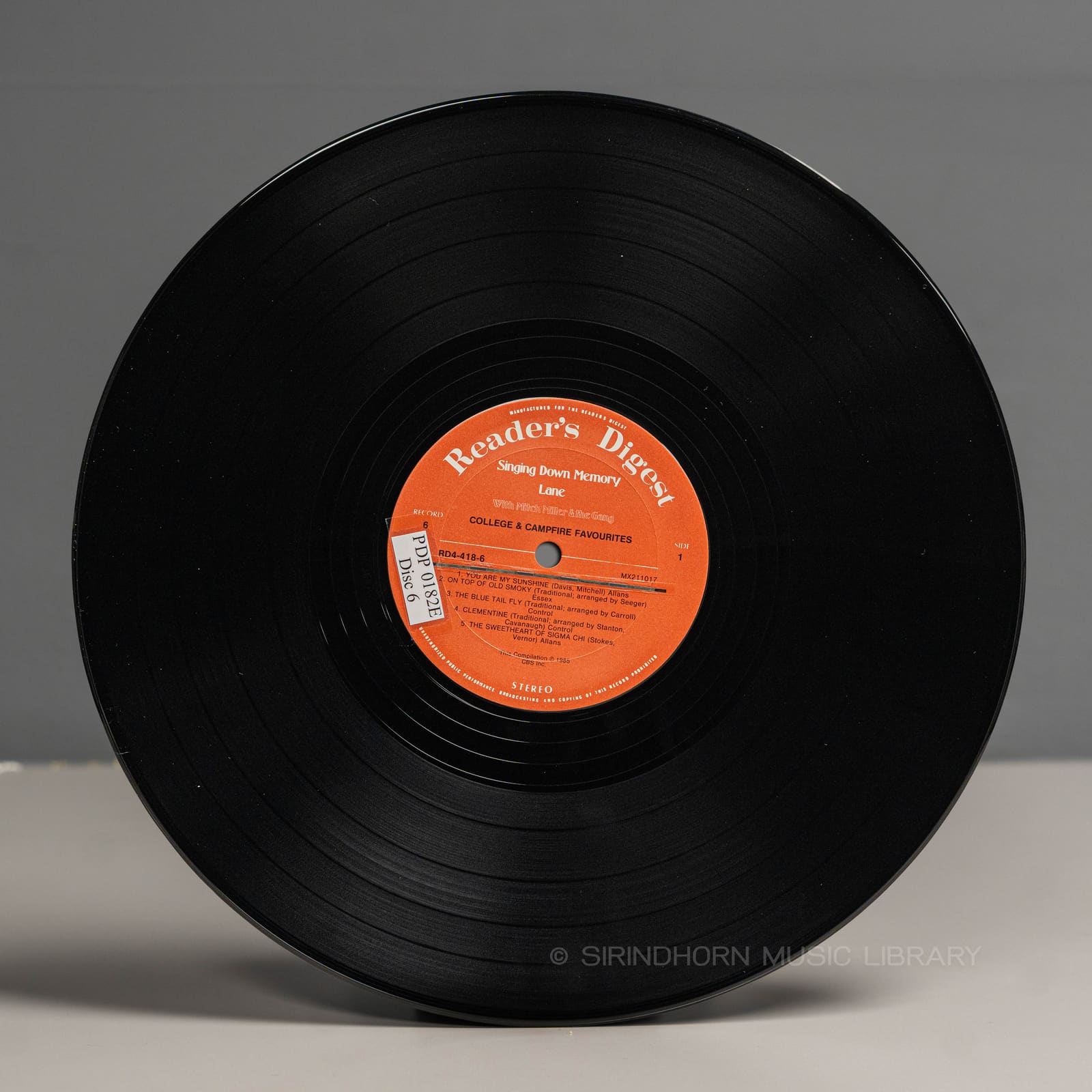 ป้ายแผ่นเสียง K — Singing down memory lane with Mitch Miller and the gang