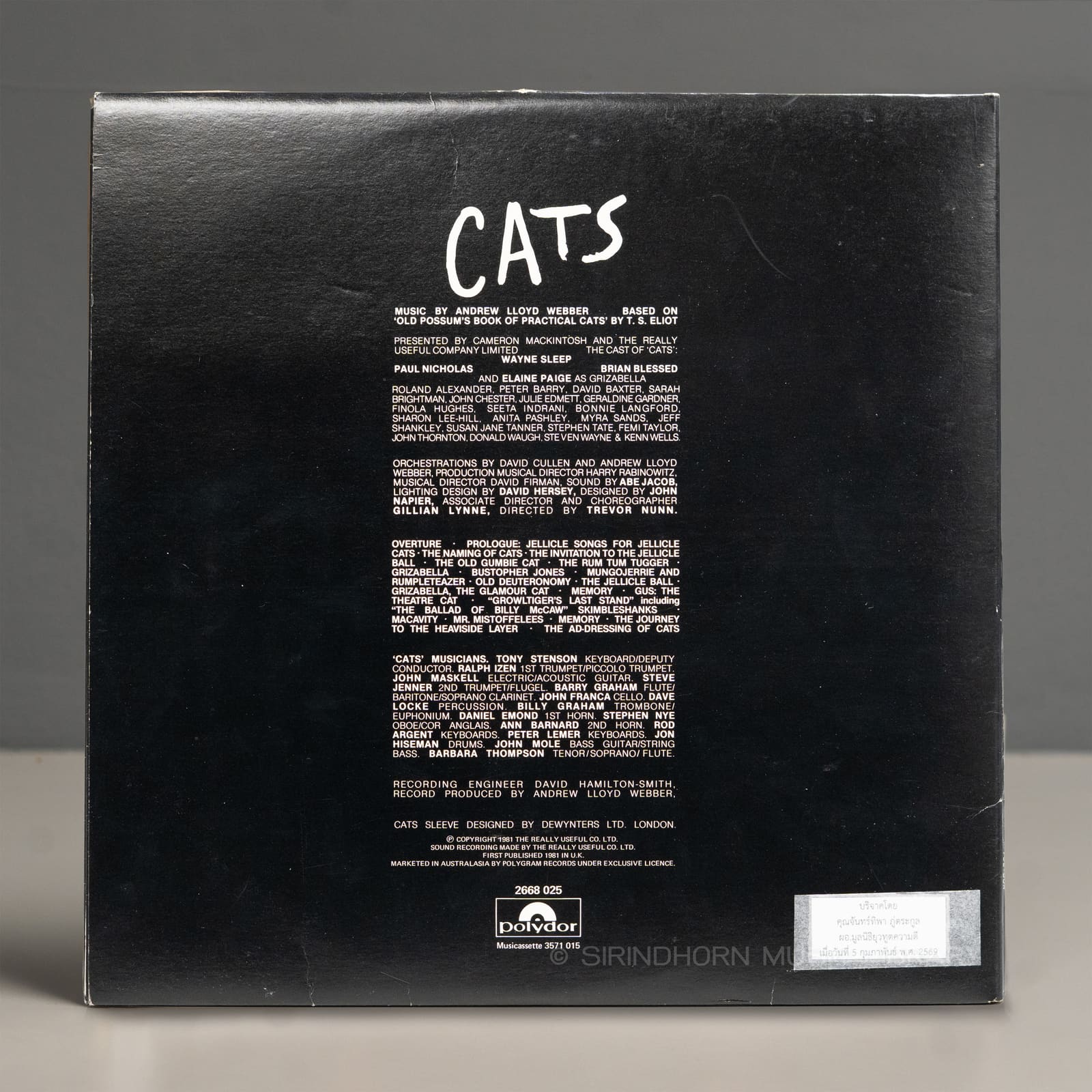 ปกหลัง — Cats