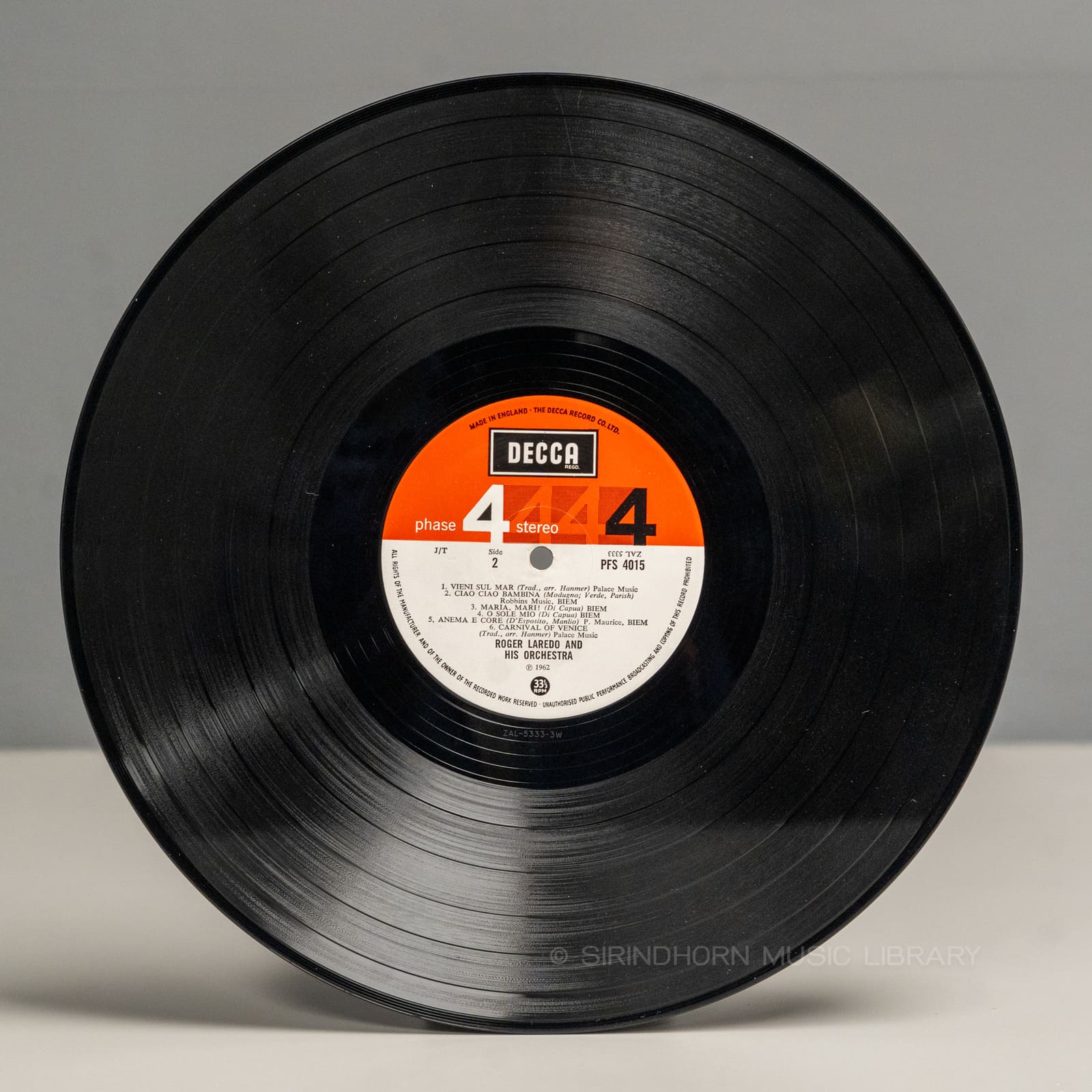 ป้ายแผ่นเสียง B — Italy Roger Laredo and his orchestra