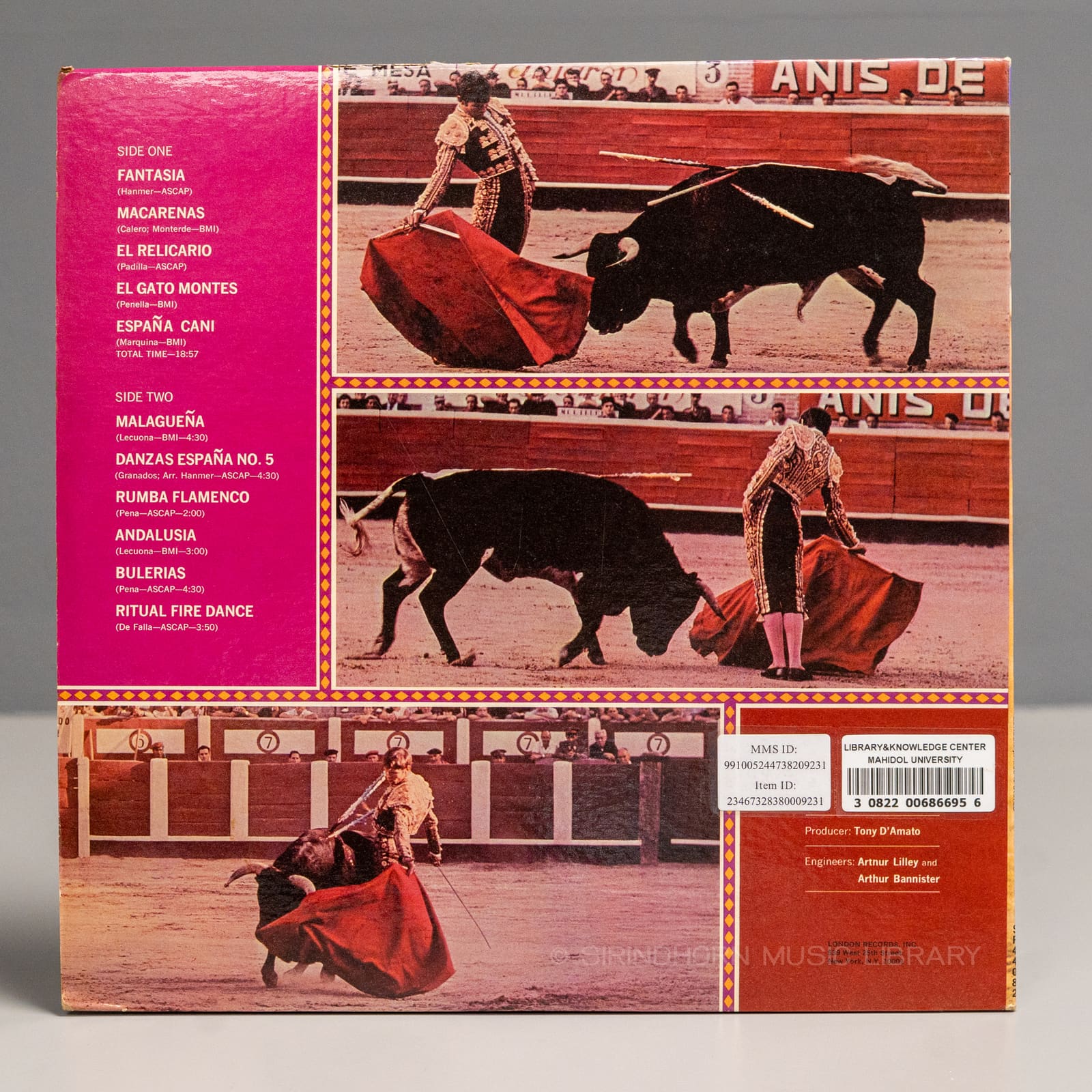 ปกหลัง — Bullfight!