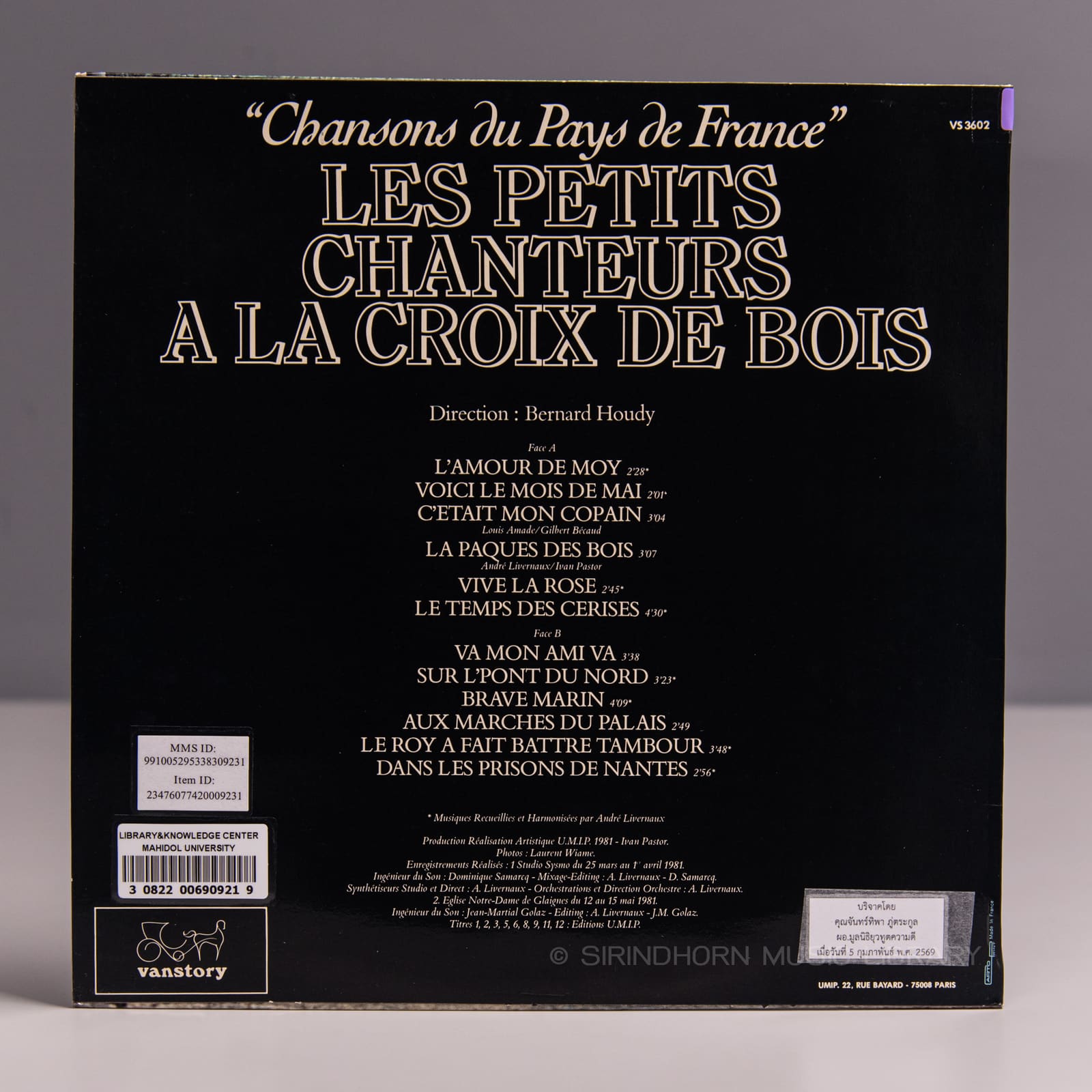 ปกหลัง — Chansons Du Pays De France